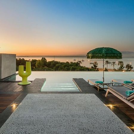 El Llorenc Parc De La Mar - Adults Only Palma de Mallorca Bagian luar foto The hotel's rooftop pool